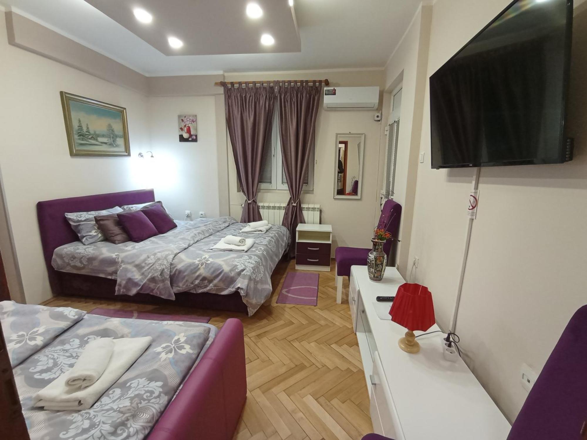 Apartments & Rooms -Mdl Lazic เบลเกรด ภายนอก รูปภาพ