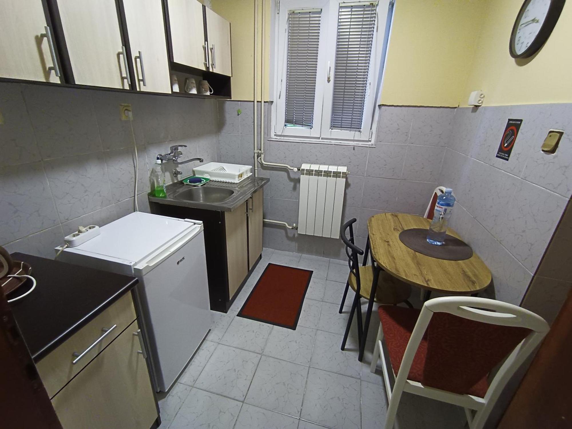 Apartments & Rooms -Mdl Lazic เบลเกรด ภายนอก รูปภาพ